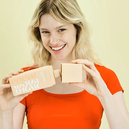 Gently exfoliate with lactic acid niacinamide body wash