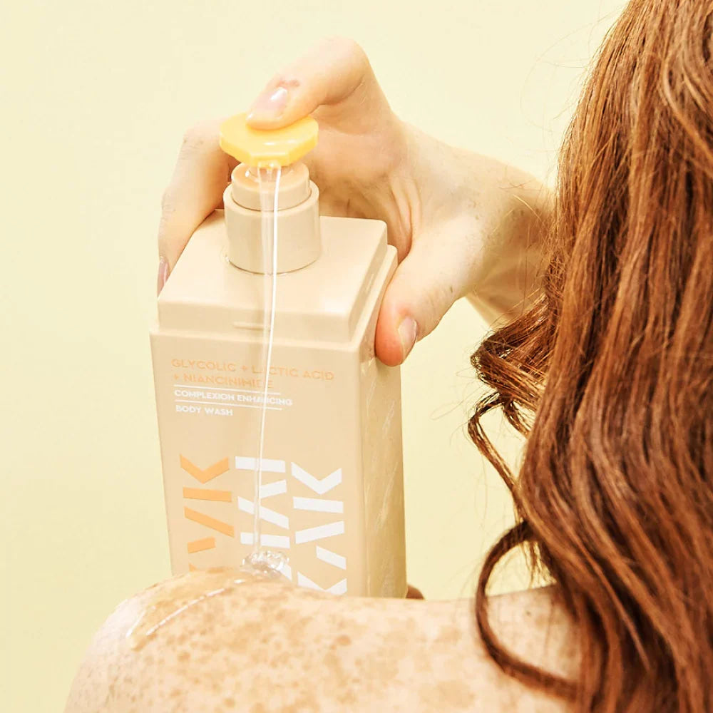 Gently Exfoliate with Lactic Acid Niacinamide Body Wash