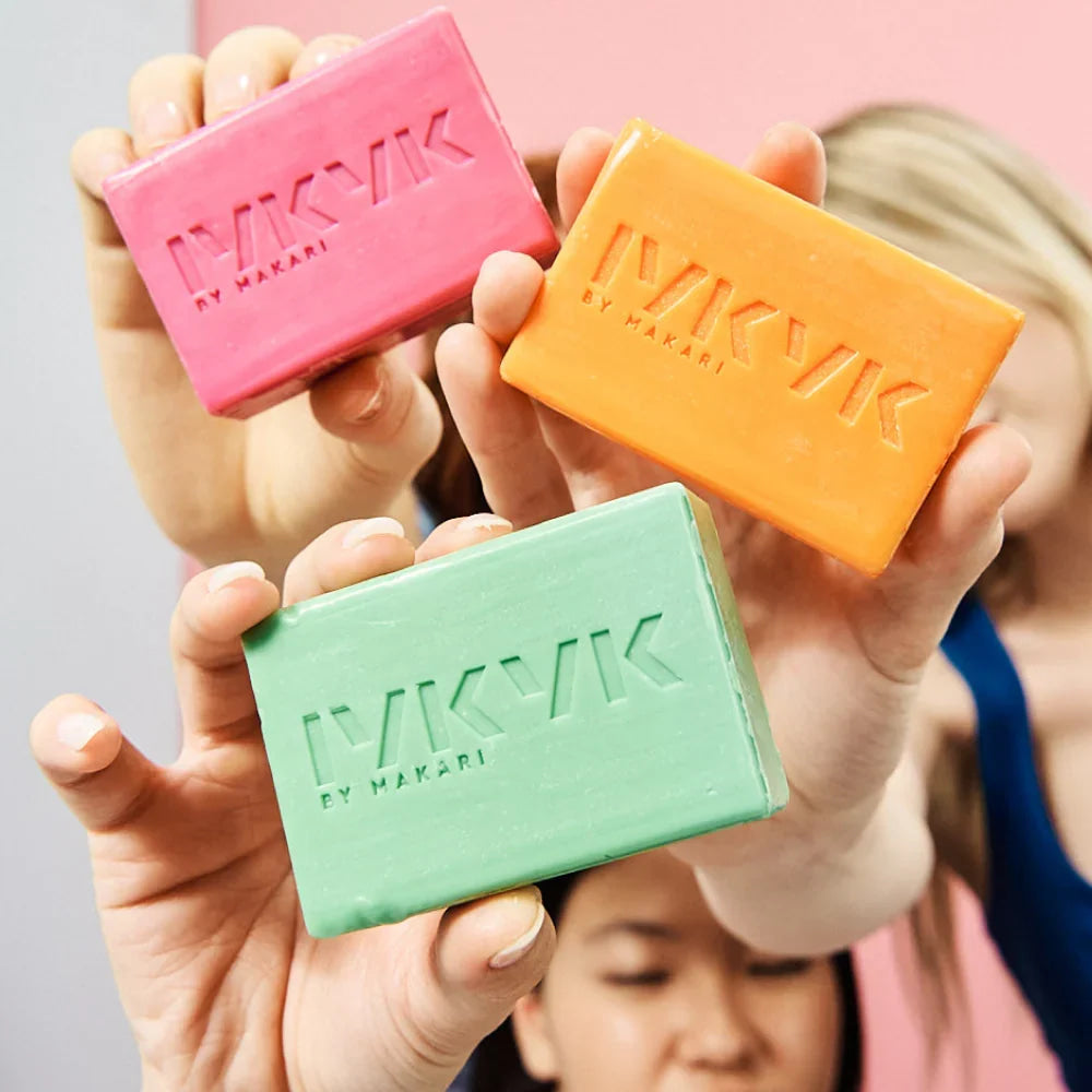 Makari vitamin c & turmeric facial cleaning bar